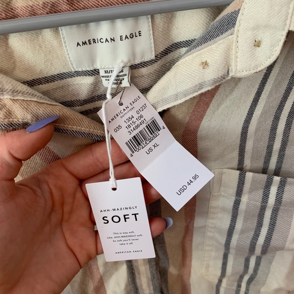 Women’s stripe button down - Picture 5 of 8